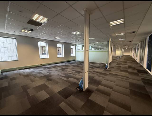 6,729M² OFFICE TO LET IN SANDTON CENTRAL
